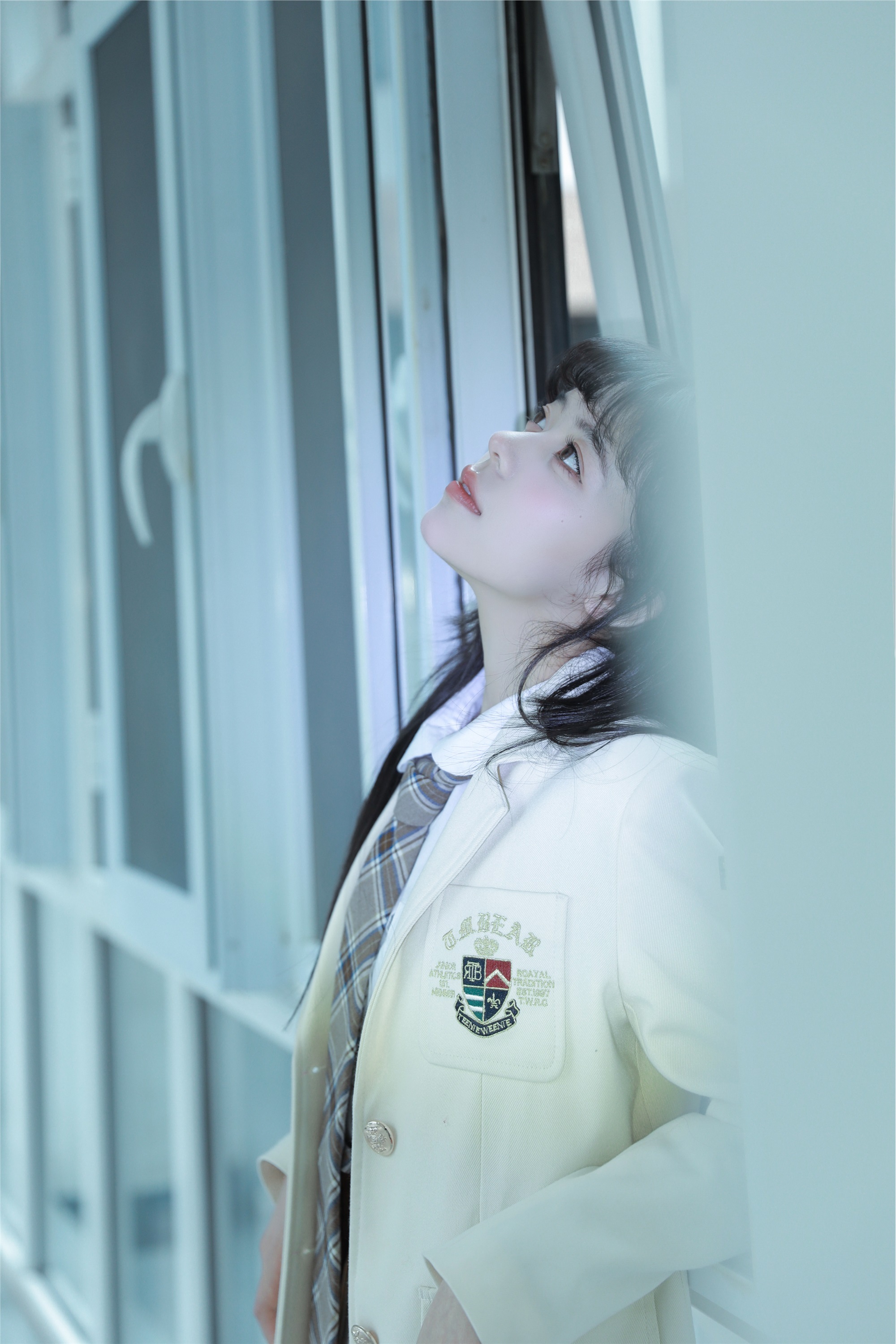 YITUYU艺图语 2025.01.04 楼梯间 姜见过